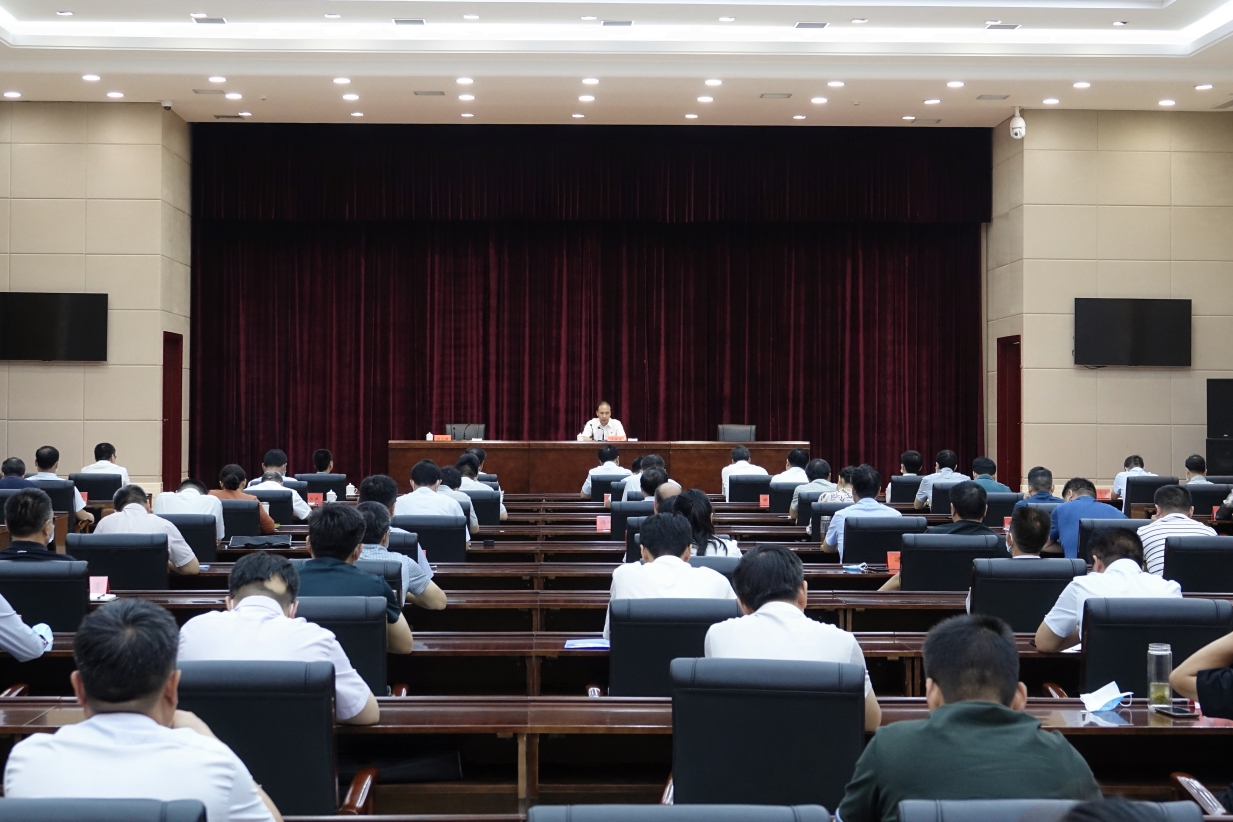 冯芳喜为我市纪检监察干部上政治监督专题党课时强调<br>持之以恒 久久为功 推动政治监督在鹤壁落细落实