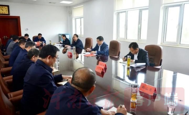 鹤壁市召开严肃换届纪律谈心谈话会议