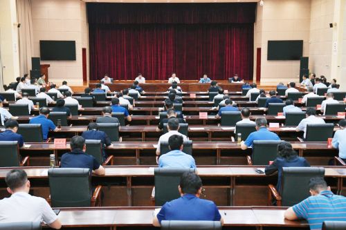 马富国主持召开市委常委会（扩大）会议 传达全省市委书记市长工作汇报会精<br>神 郭浩参加