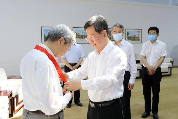 楼阳生在洛阳市调研时强调<br>建强副中心 形成增长极