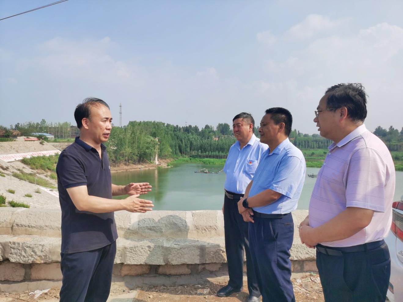 冯芳喜到鹤山区、山城区调研防汛工作时指出<br>做足防汛措施 备齐防汛物资<br>夯实防汛基础 确保安全度汛