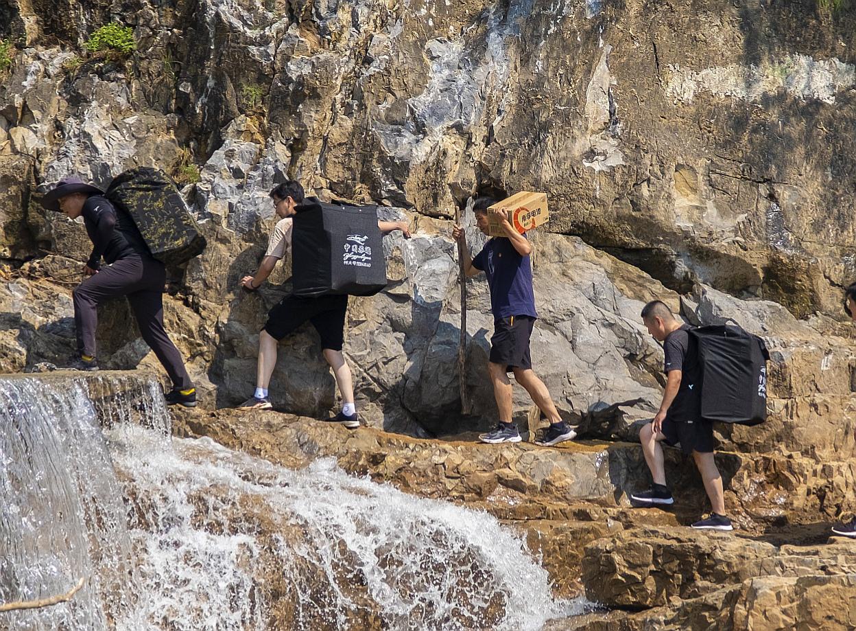 【纪检人·镜头】全市纪检监察干部积极投身灾后重建工作