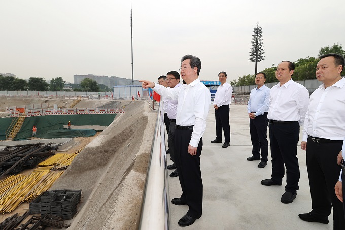 楼阳生在郑州市调研算力产业发展情况