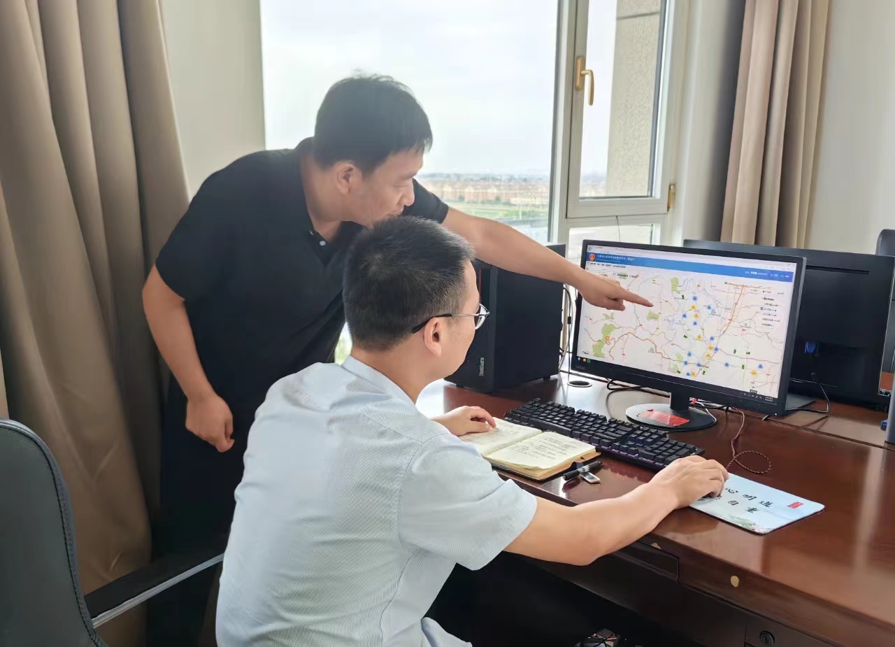 镜头丨持续强化“节点”检查 筑牢廉洁过节堤坝