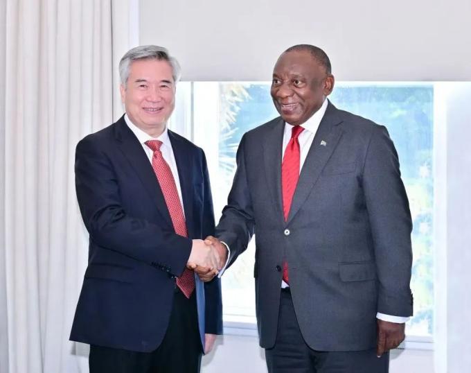 李希对南非进行正式友好访问