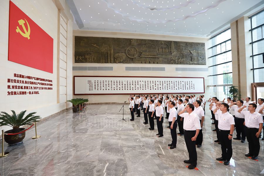 任正晓在参加省纪委监委机关主题党日活动时强调 永远把人民放在最高位置 以实际行动践行入党誓言