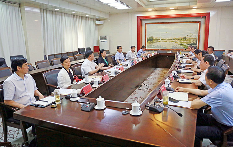 我市召开市委反腐败协调小组会议 